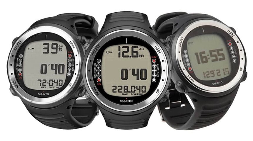Suunto D4i Screens Side By Side Three Suunto D4i dive computers side by side showing depth in feet, depth in metres and the time screen