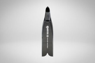 Mares Razor Matrix freediving fin shown upright with a long dark blade and black foot pocket