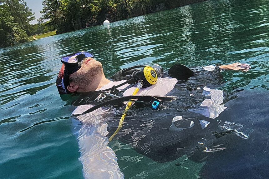 Our tester floating face up at the surface in the inflated Sherwood Avid Phantom