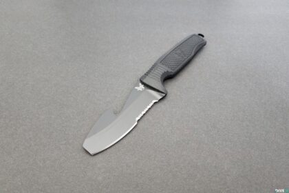 Benchmade H2O fixed blade dive knife with black grippy handle and partly serrated blunt tip blade