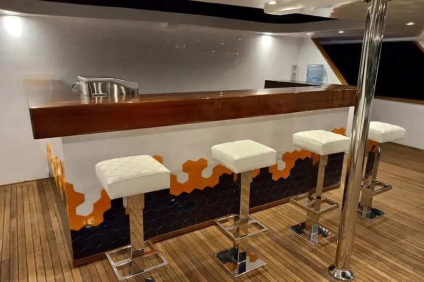 Bar counter with stools aboard the Alia liveaboard
