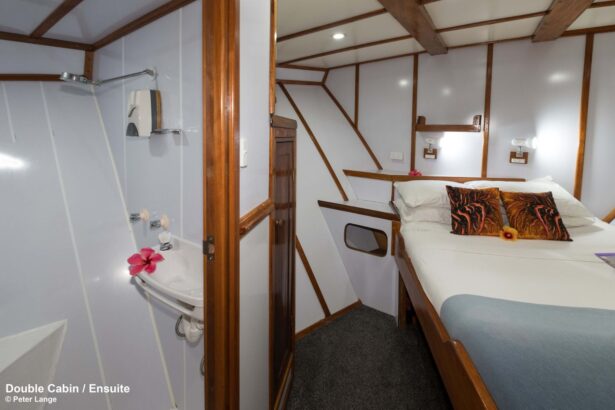 Ensuite bathroom in a double cabin aboard the MV FeBrina