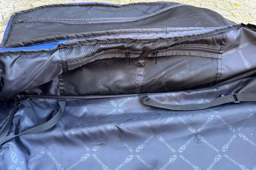Zippered mesh pockets inside the logo-lined main compartment of the Stahlsac Curacao Clipper
