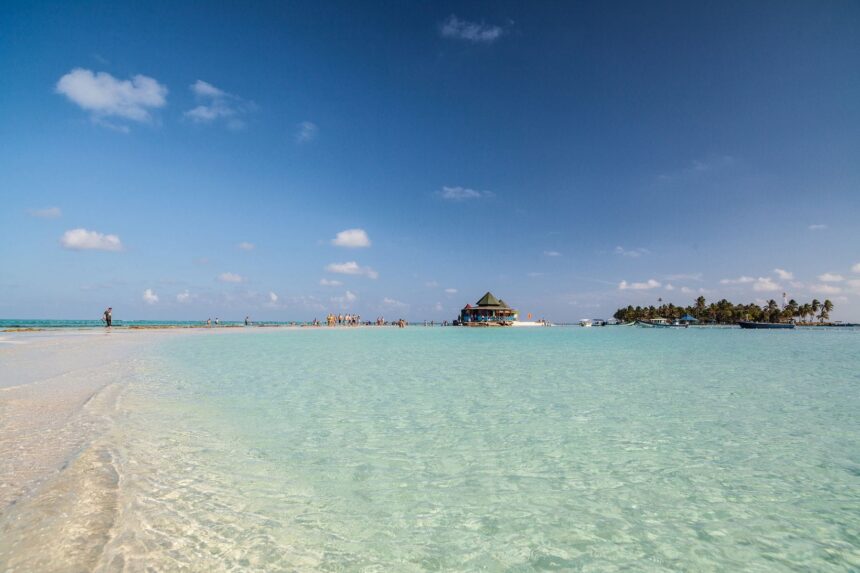 Diving In Central America Beach Through Central America, beautiful beaches and pristine seas await.