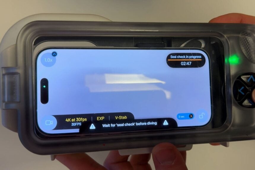 Oceanic Plus 4K Video Settings Oceanic+ housing screen set to 4K at 30fps video with the seal check timer still counting down
