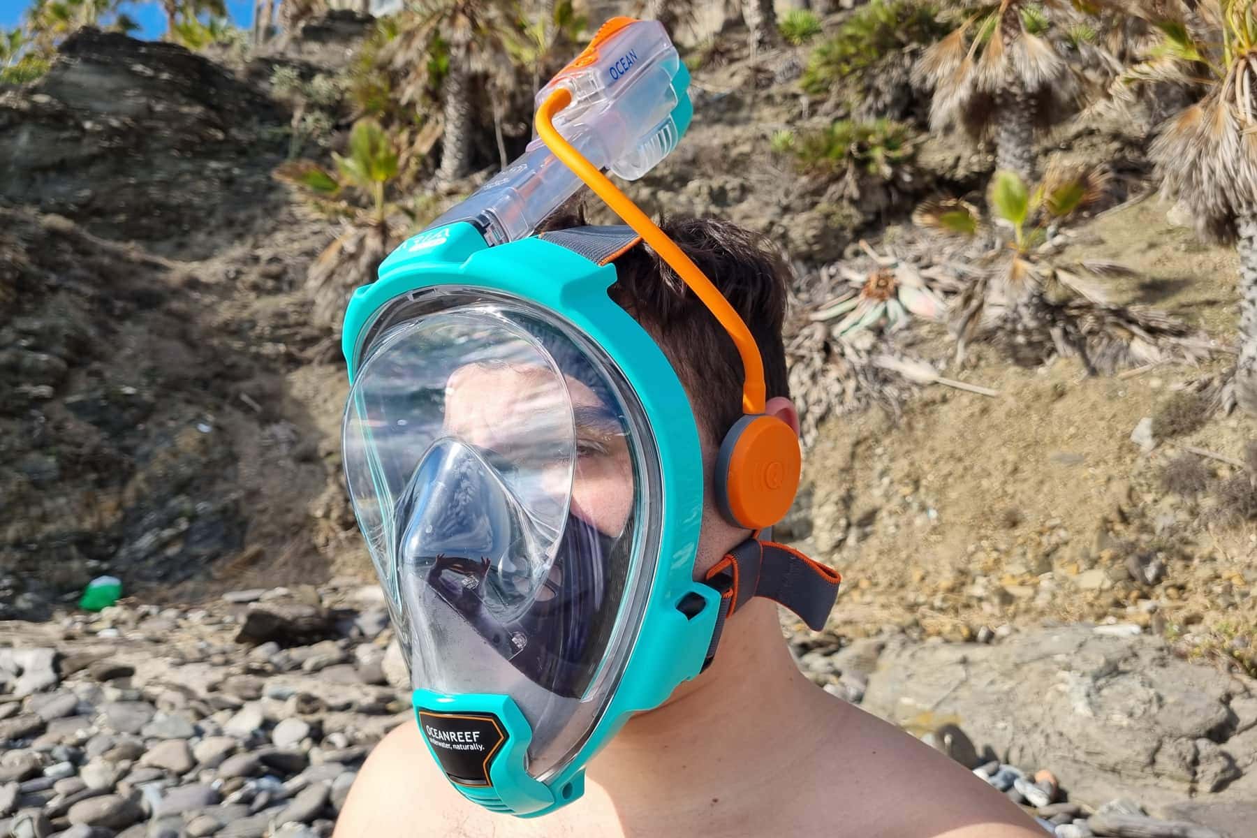 Choosing the right full-face snorkel mask is key for comfort and safety.