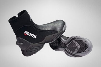 Mares Trilastic dive boots, one upright and one on its side showing the sculpted sole tread