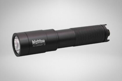 Big Blue AL1200NPT II dive light, a black aluminium torch with a knurled grip section and reflector lens