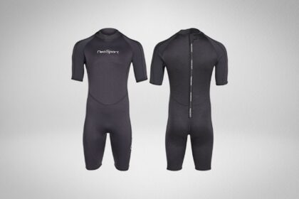 NeoSport 3mm men's shorty wetsuit in black, shown from the front and from the back with its zipper