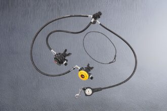 Dive Rite XT Advanced regulator set with primary second stage, yellow octopus and pressure gauge