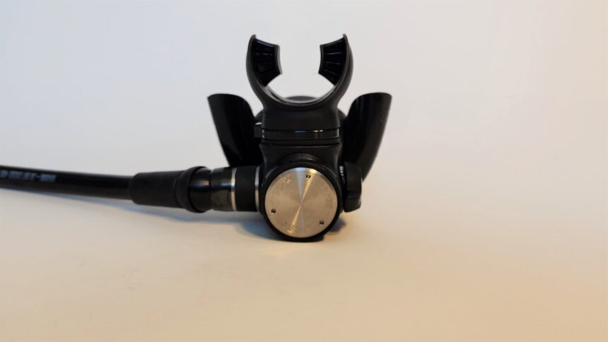 Atomic Aquatics TFX second stage seen from the front, showing mouthpiece and front exhaust