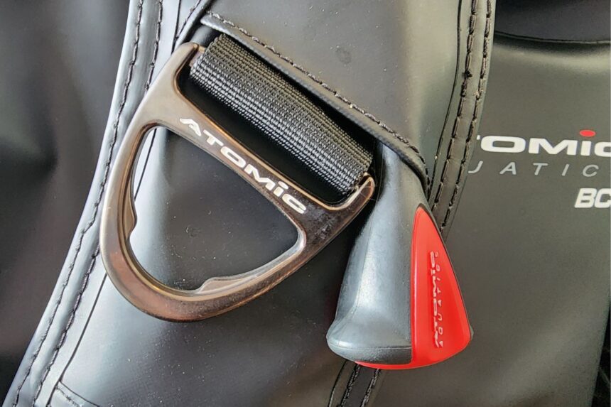 Angular Atomic-branded D-ring and red quick release clip on the BC2 shoulder webbing