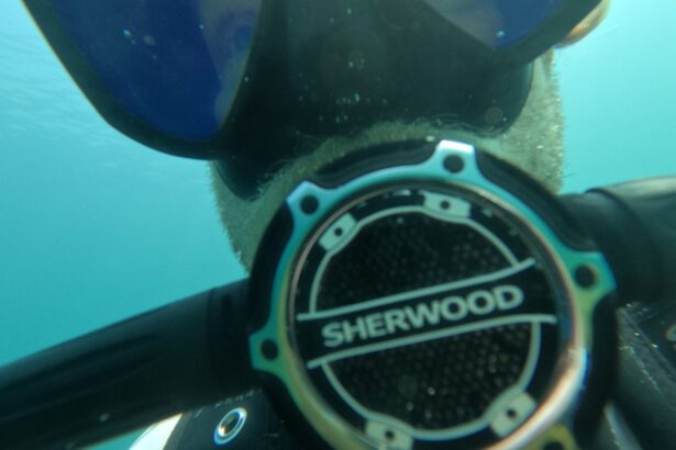 Our tester breathing from the Sherwood SR2 second stage on an underwater test dive