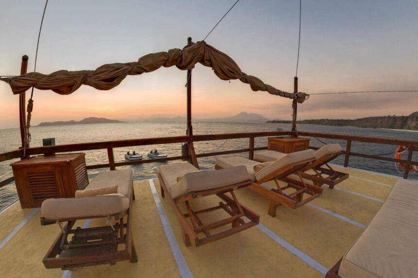 Damai II sun deck