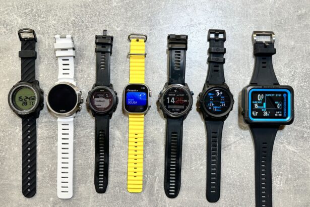 Comparing the different dive computers in size. From the left: Oceanic Geo Air, Suunto D5, Garmin G1 Solar, Apple Watch Ultra, Garmin Descent MK2i, Shearwater Peregrine.