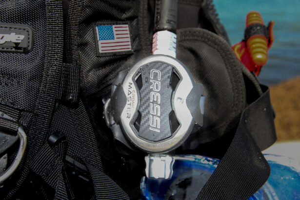 Cressi AC25 Master Cromo second stage clipped to a BCD shoulder strap during our dive test